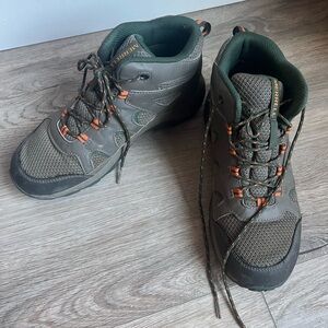 Merrell Oakcreek Mid‎ Waterproof Hiking Boots